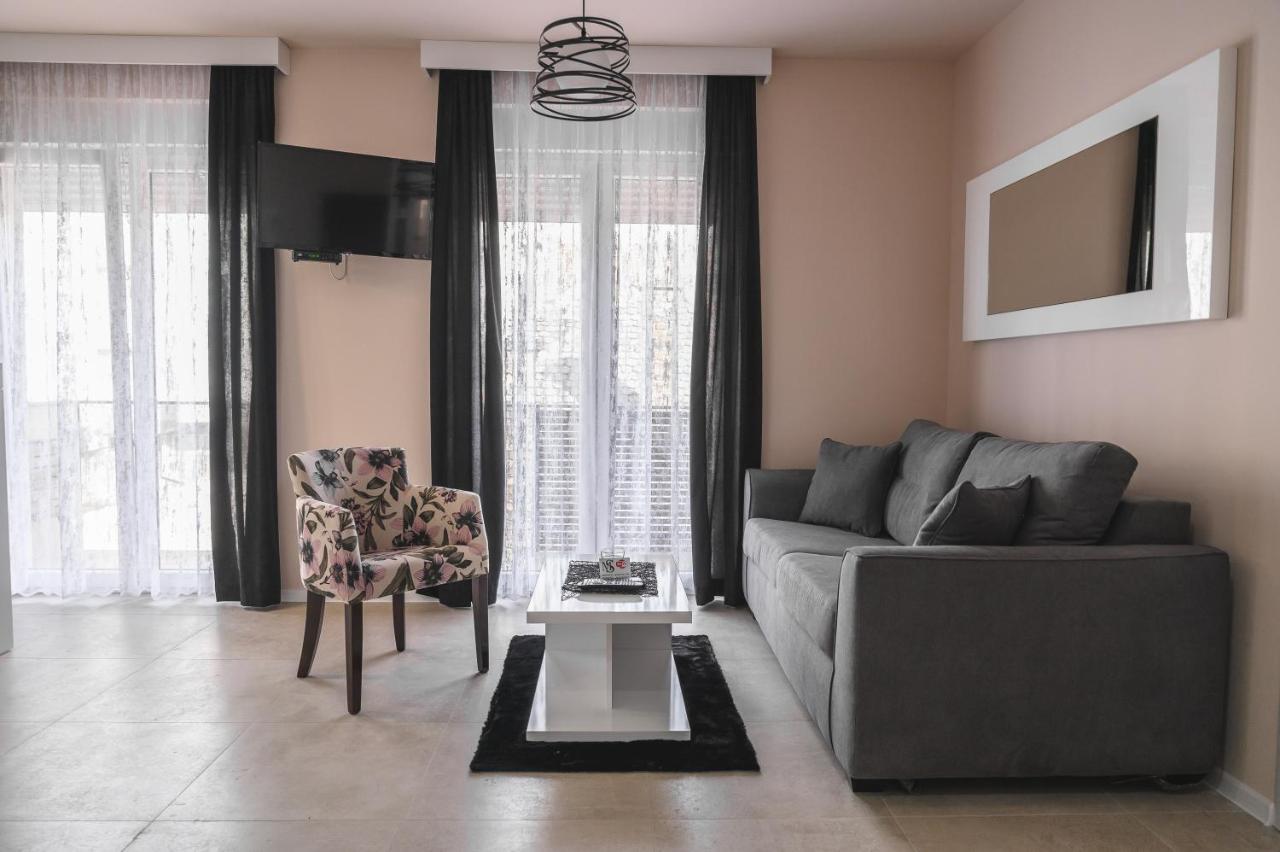 Apartmani Mis Šabac Extérieur photo