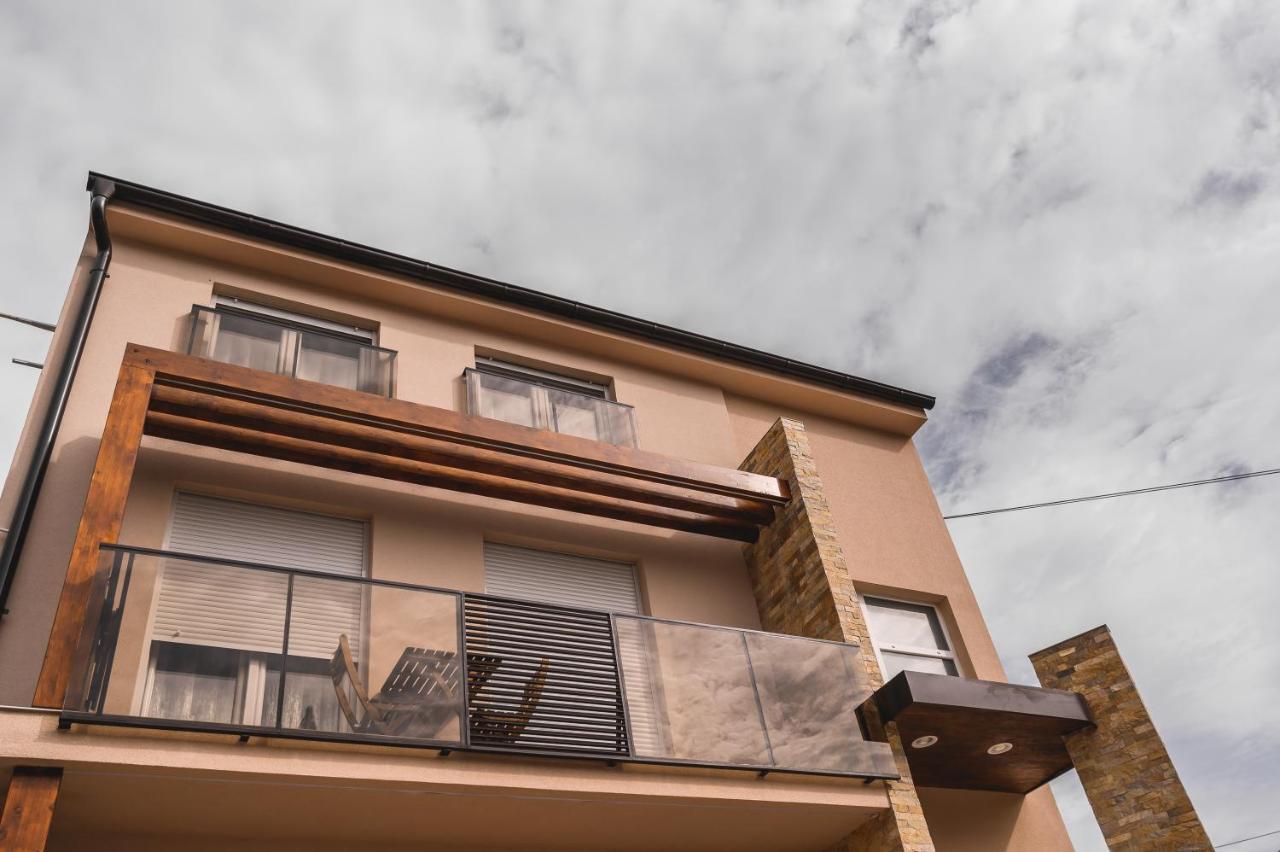 Apartmani Mis Šabac Extérieur photo