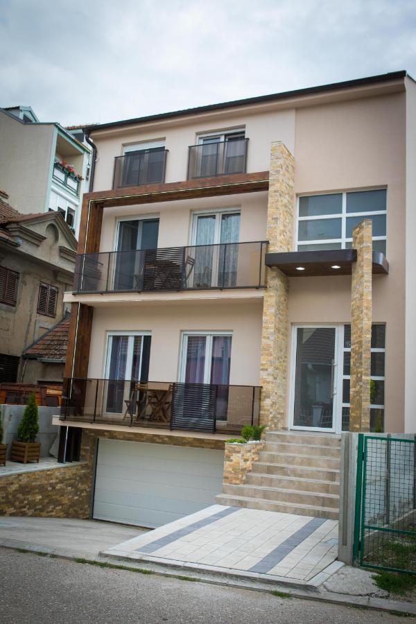 Apartmani Mis Šabac Extérieur photo