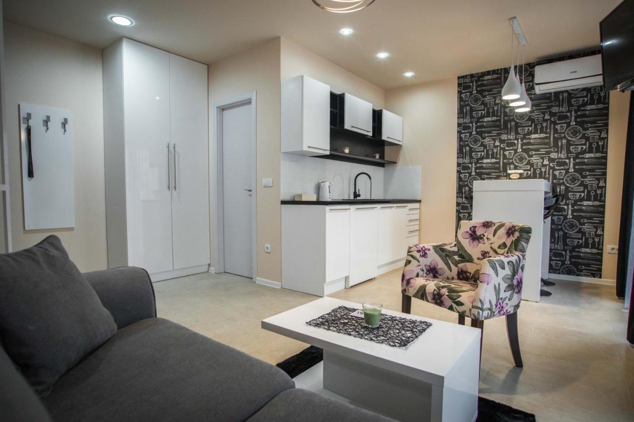 Apartmani Mis Šabac Extérieur photo