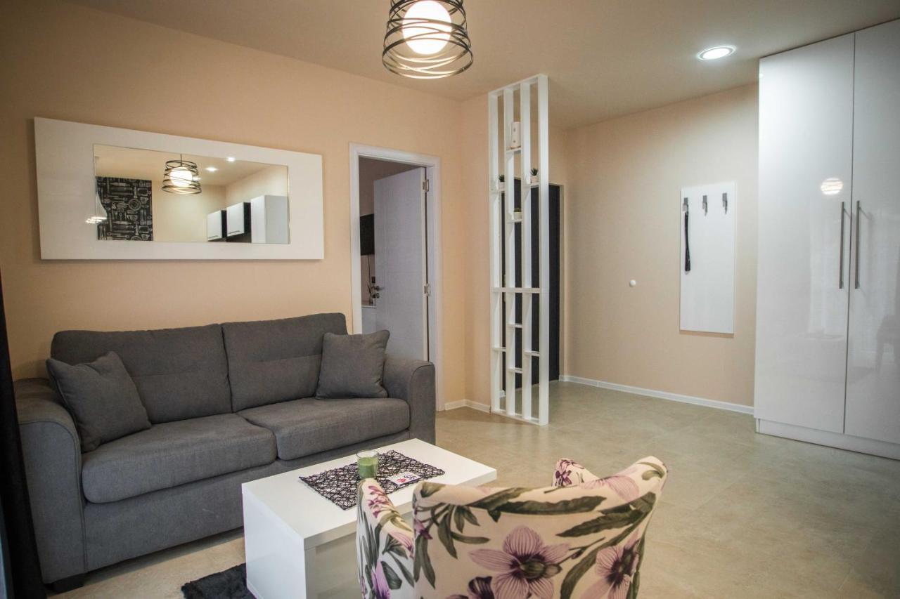 Apartmani Mis Šabac Extérieur photo